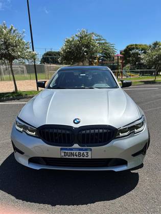 BMW 320i 2021