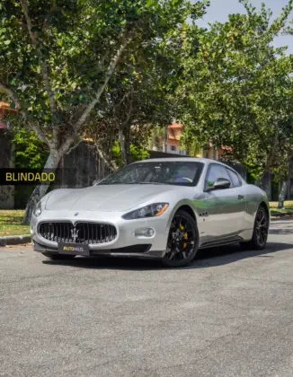 MASERATI GRANTURISMO 2010