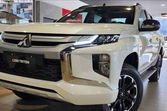 MITSUBISHI L200 TRITON 2025