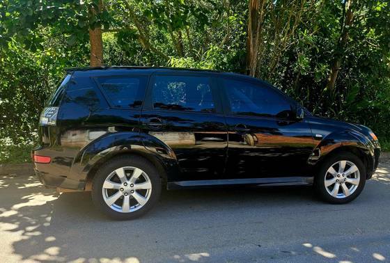 MITSUBISHI OUTLANDER 2009