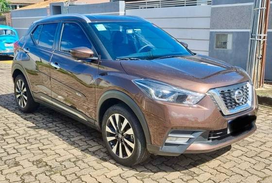 NISSAN KICKS 2020