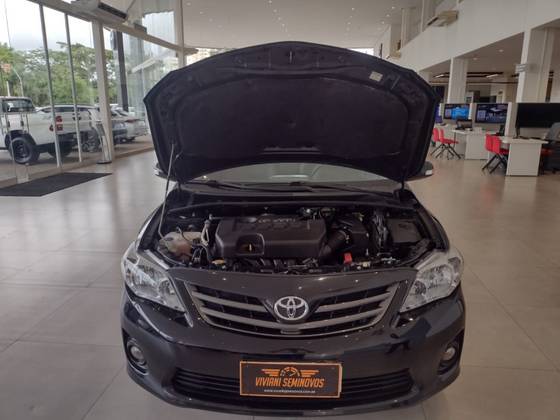 TOYOTA COROLLA 2012
