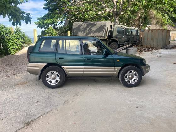TOYOTA RAV4 2000