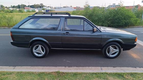 VOLKSWAGEN PARATI 1988