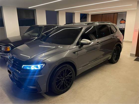 VOLKSWAGEN TIGUAN 2019