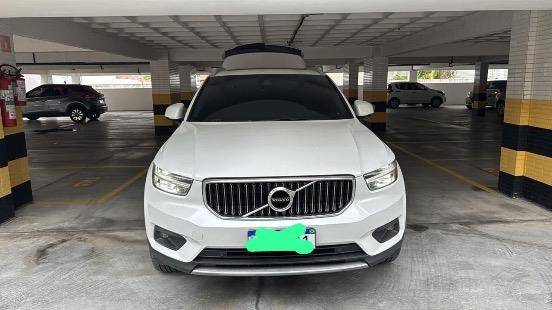 VOLVO XC40 2020