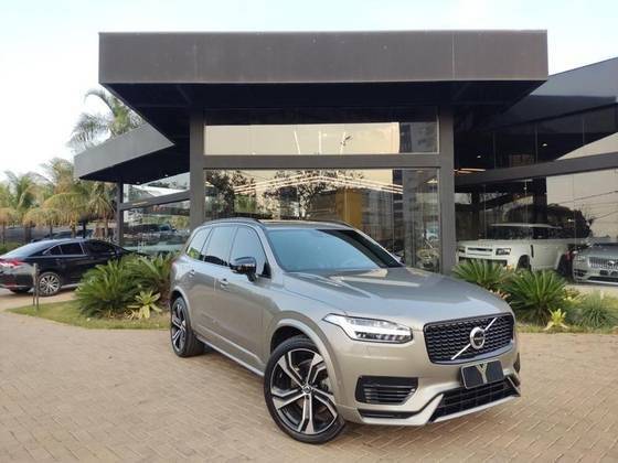VOLVO XC90 2021