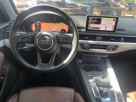 AUDI A4 2019