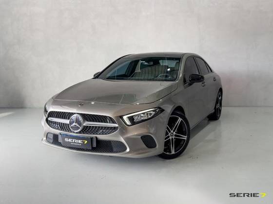 MERCEDES-BENZ A 200 2020