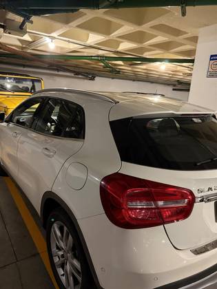 MERCEDES-BENZ GLA 200 2016