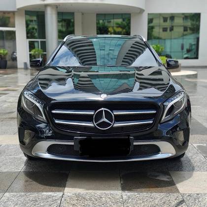 MERCEDES-BENZ GLA 200 2015