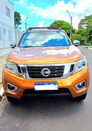 NISSAN FRONTIER 2017