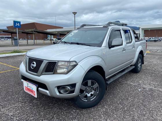 NISSAN FRONTIER 2015
