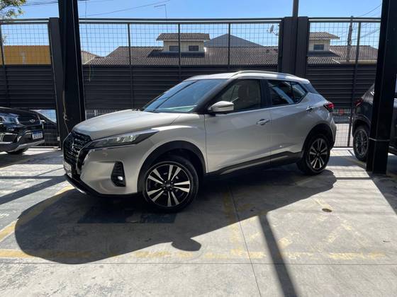 NISSAN KICKS 2022