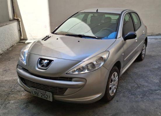 PEUGEOT 207 2012