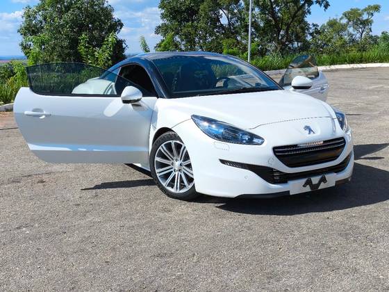 PEUGEOT RCZ 2015