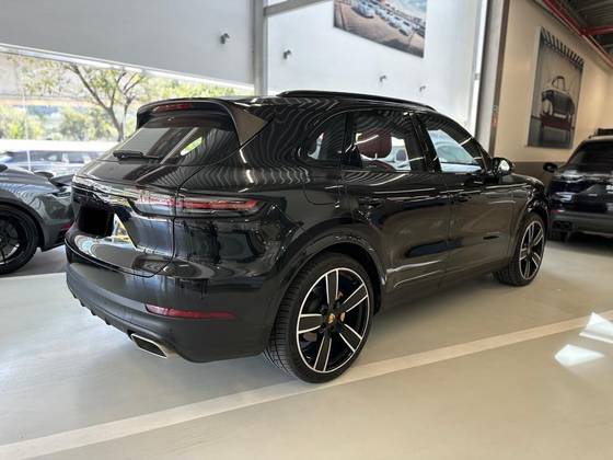 PORSCHE CAYENNE 2019