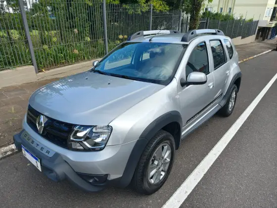 RENAULT DUSTER 2020