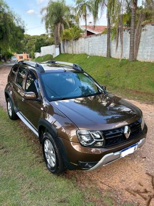 RENAULT DUSTER 2016