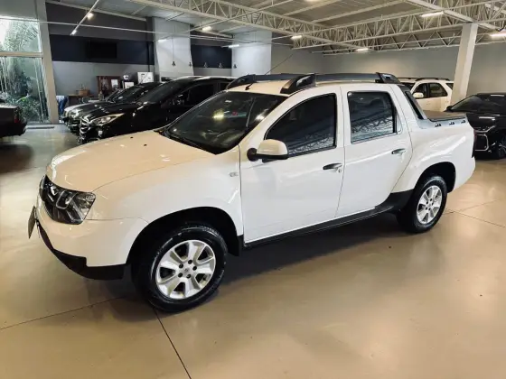 RENAULT DUSTER OROCH 2017