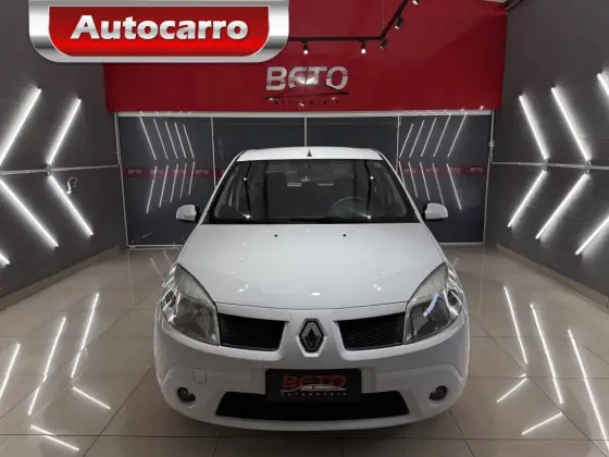 RENAULT SANDERO 2011