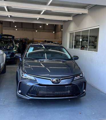 TOYOTA COROLLA 2025