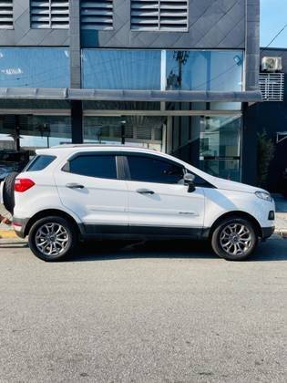 FORD ECOSPORT 2015