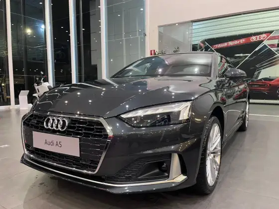 AUDI A5 2025