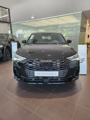 AUDI Q3 2024