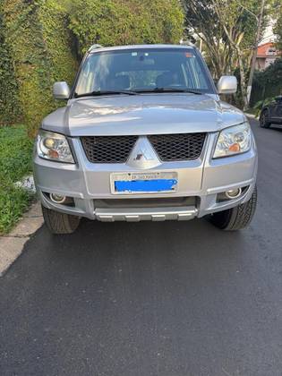 MITSUBISHI PAJERO 2010