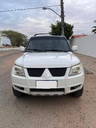 MITSUBISHI PAJERO TR4 2012
