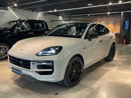 PORSCHE CAYENNE 2024