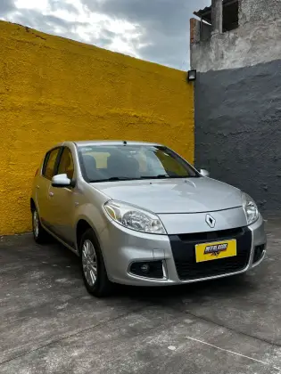 RENAULT SANDERO 2012