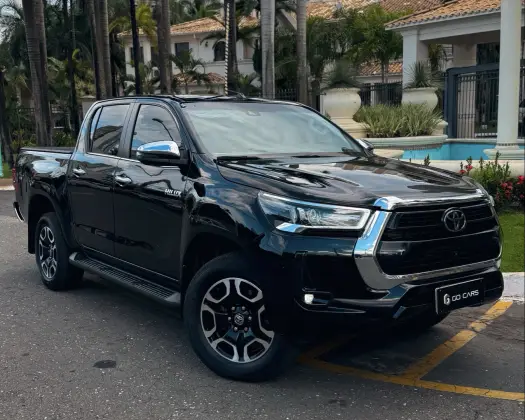 TOYOTA HILUX 2022