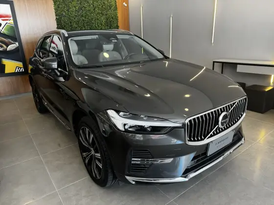 VOLVO XC60 2022