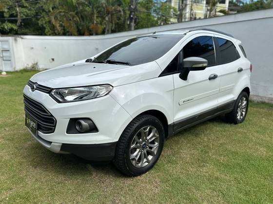 FORD ECOSPORT 2015