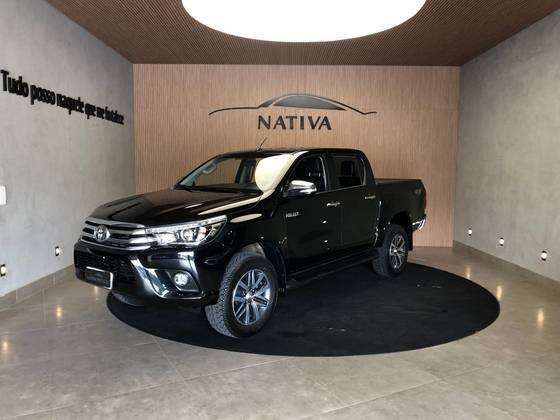 TOYOTA HILUX 2017