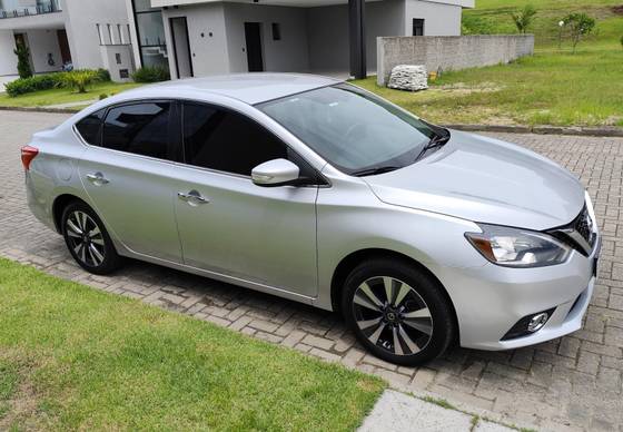 NISSAN SENTRA 2019