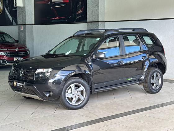 RENAULT DUSTER 2015