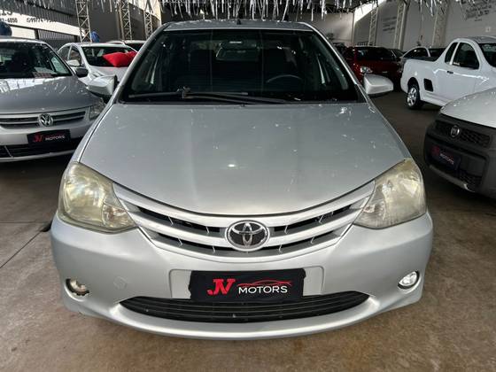 TOYOTA ETIOS 2014