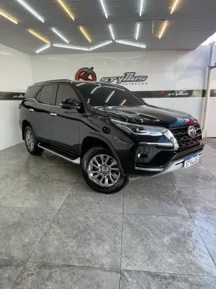 TOYOTA HILUX SW4 2021