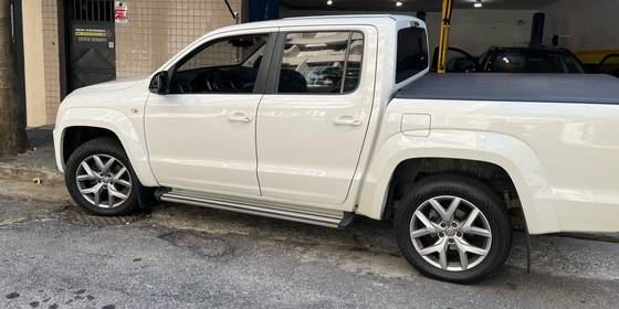 VOLKSWAGEN AMAROK 2021