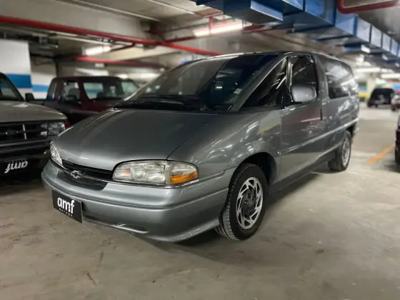 CHEVROLET LUMINA 1995