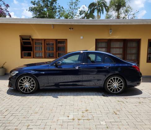 MERCEDES-BENZ C 43 AMG 2017
