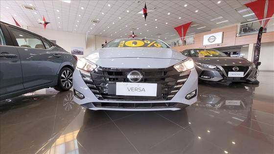 NISSAN VERSA 2025