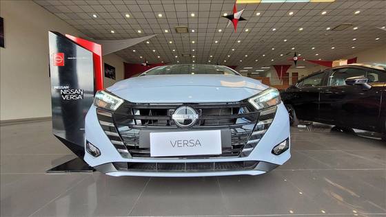 NISSAN VERSA 2025