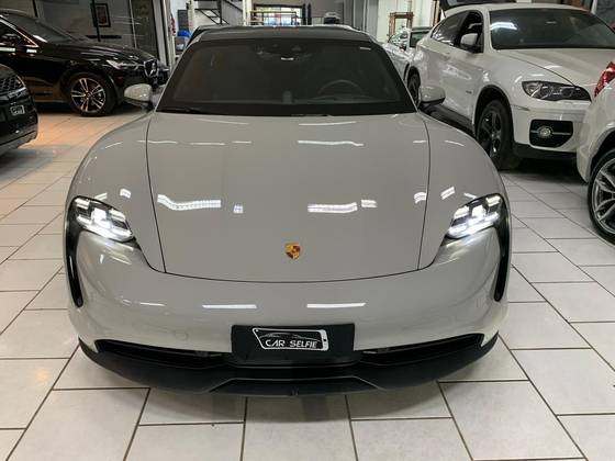 PORSCHE TAYCAN 2022