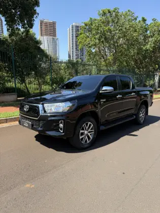 TOYOTA HILUX 2020
