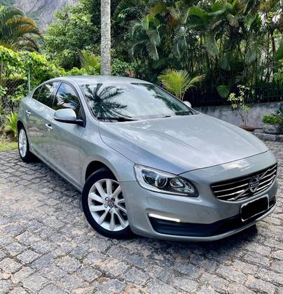 VOLVO S60 2016
