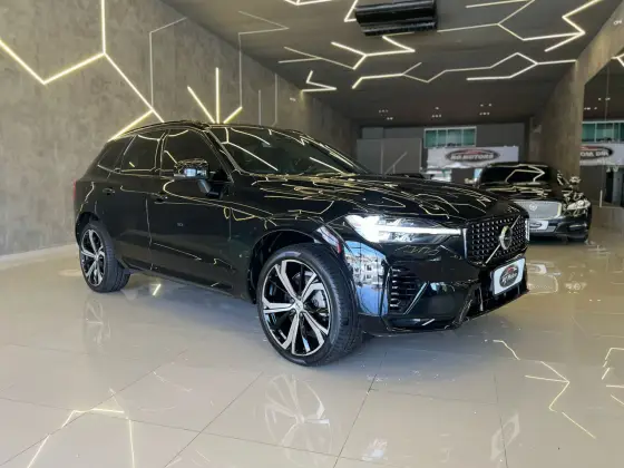 VOLVO XC60 2023